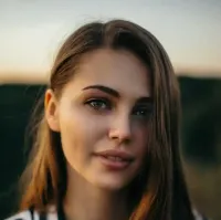 Emily R. - AIEnhancer