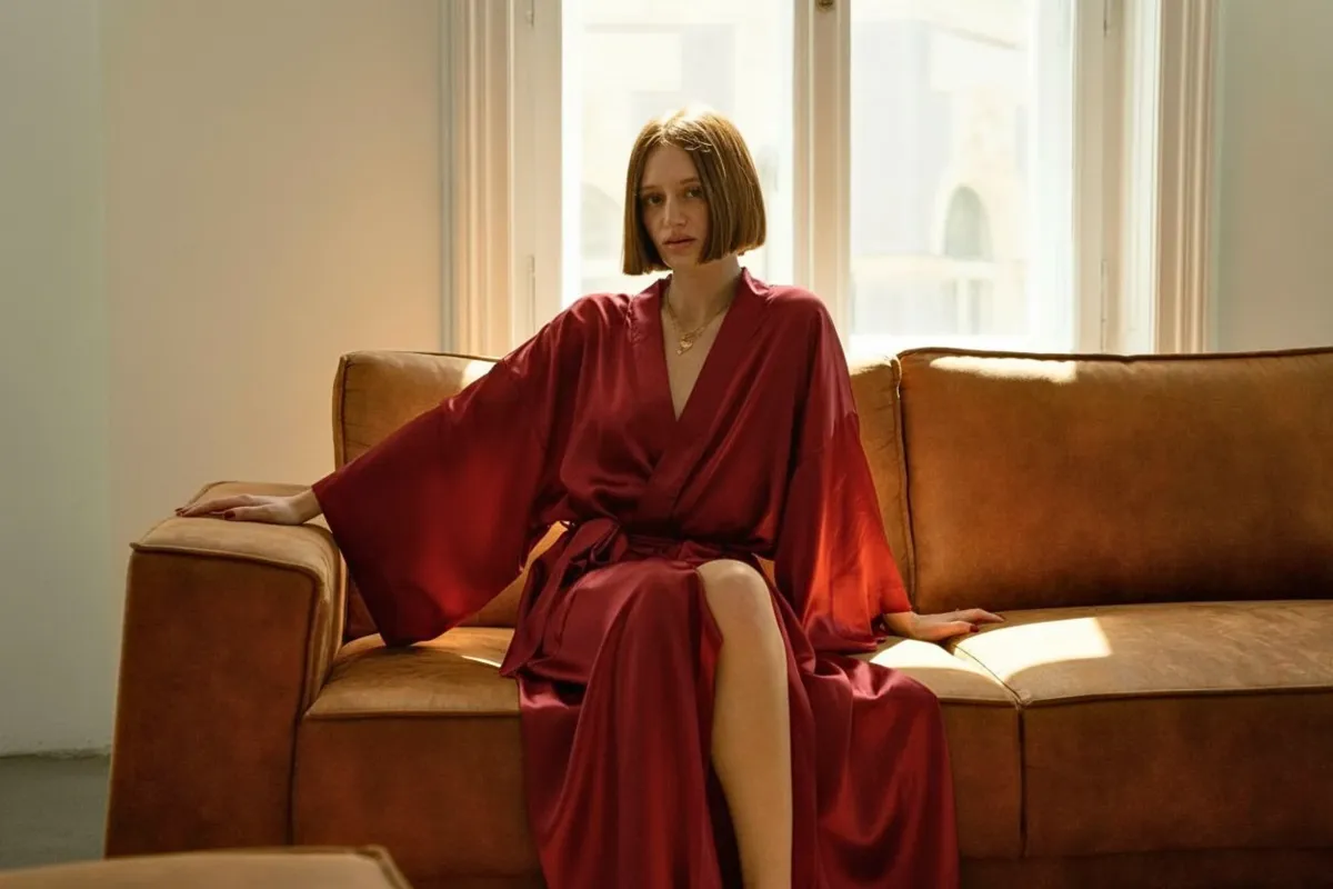 Compare Pics - Low Quality - AIEnhancer