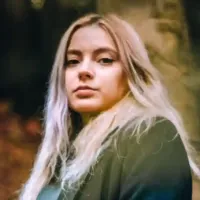 Anna Müller - AIEnhancer