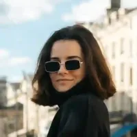 Marie Dupont - AIEnhancer