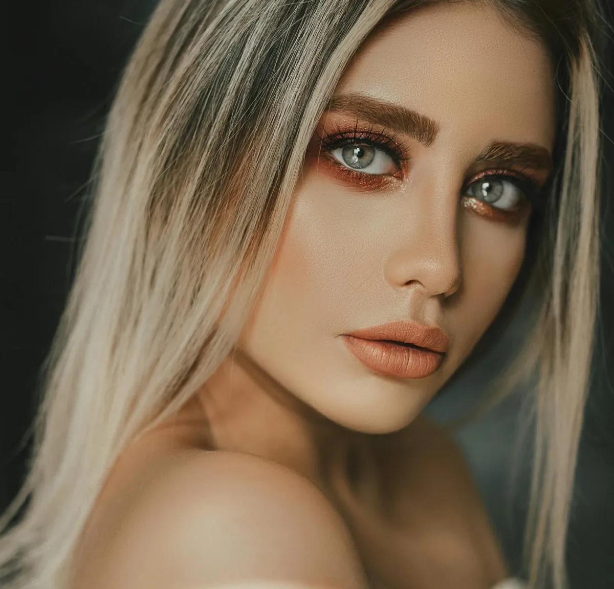 Defined Eye Makeup - AIEnhancer